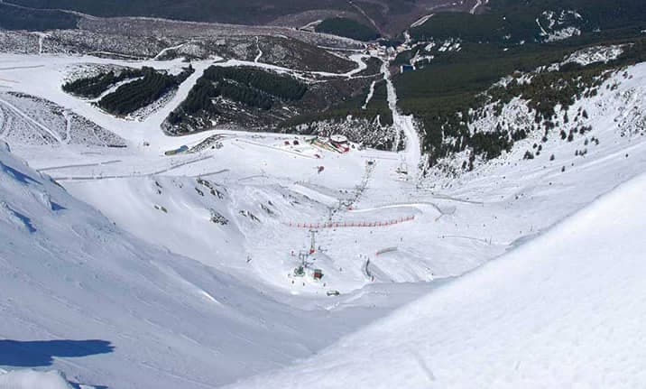 Estación de esqui de la Pinilla, asdon aventura