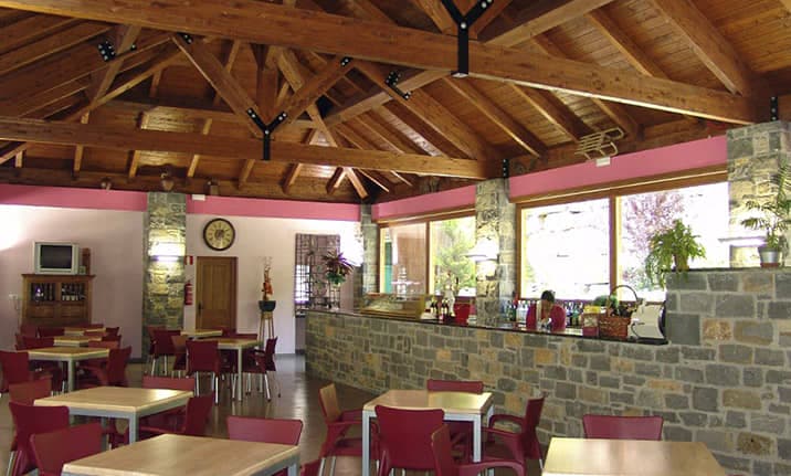 Restaurante y cafeteria en Saravillo, Asdon Aventura Pirineos